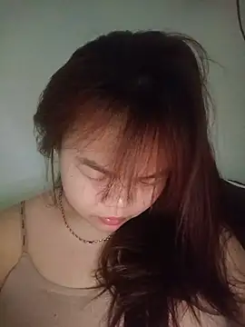 Truxcy1 online show from May 13, 2026, 3:24 am