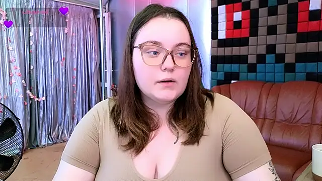 CatherineClaire online show from July 17, 2026, 4:37 pm