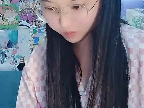 Snapshot of vvvan2026 chatting on May 14, 2026, 4:53 am vvvan2026 online show from May 14, 2026, 4:53 am