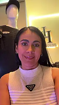 Snapshot of Laia_Hills chatting on August 4, 2026, 3:38 pm Laia Hills online show from August 4, 2026, 3:38 pm