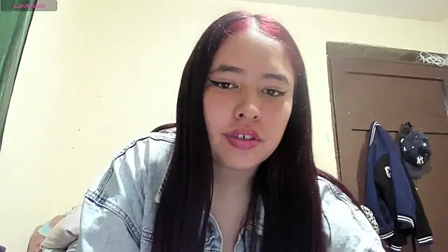 Cor4line online show from June 6, 2026, 3:23 am