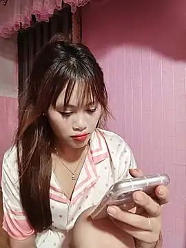 Ly-sexyy online show from July 8, 2026, 12:39 pm