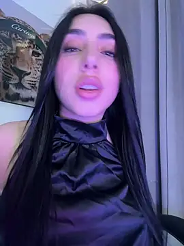 Snapshot of IsabellaNoir_ chatting on May 9, 2026, 9:40 pm IsabellaNoir online show from May 9, 2026, 9:40 pm