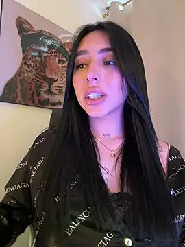 Snapshot of IsabellaNoir_ chatting on July 28, 2026, 8:52 pm IsabellaNoir online show from July 28, 2026, 8:52 pm