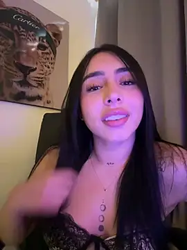 Snapshot of IsabellaNoir_ chatting on June 10, 2026, 10:11 pm IsabellaNoir online show from June 10, 2026, 10:11 pm