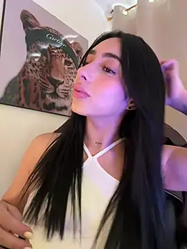 Snapshot of IsabellaNoir_ chatting on July 18, 2026, 5:10 pm IsabellaNoir online show from July 18, 2026, 5:10 pm