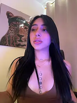 Snapshot of IsabellaNoir_ chatting on July 15, 2026, 4:47 pm IsabellaNoir online show from July 15, 2026, 4:47 pm