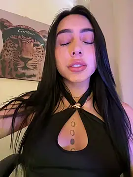 Snapshot of IsabellaNoir_ chatting on July 23, 2026, 5:42 pm IsabellaNoir online show from July 23, 2026, 5:42 pm