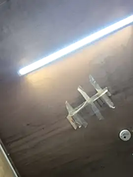 Hotmen84050 online show from April 23, 2026, 9:27 am