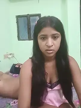 Snapshot of hot-couple-0 chatting on May 22, 2026, 8:34 am hot-couple-0 online show from May 22, 2026, 8:34 am