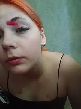 Snapshot of LoisFox chatting on June 21, 2026, 9:15 am LoisFox online show from June 21, 2026, 9:15 am