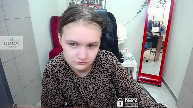  donnaSia  online show from June 2, 2026, 9:53 am