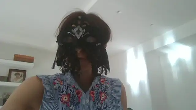 Snapshot of HelenTiAscolta chatting on May 30, 2026, 4:12 pm HelenTiAscolta online show from May 30, 2026, 4:12 pm