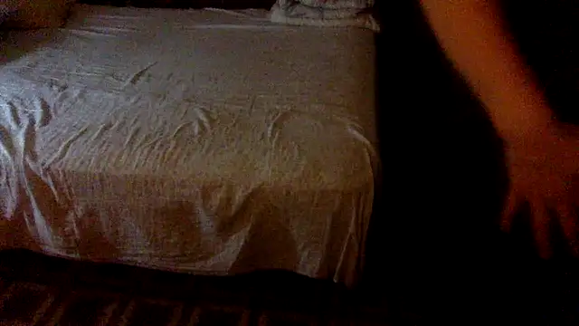 Snapshot of Cuginetti chatting on June 24, 2026, 7:44 pm Cuginetti online show from June 24, 2026, 7:44 pm