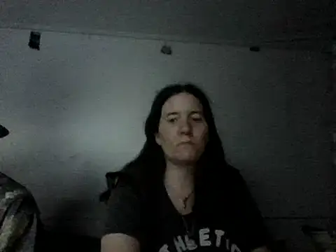 Mini83 online show from May 18, 2026, 8:57 pm