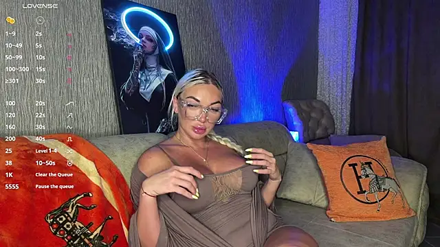 MissJessX online show from July 13, 2026, 6:40 pm