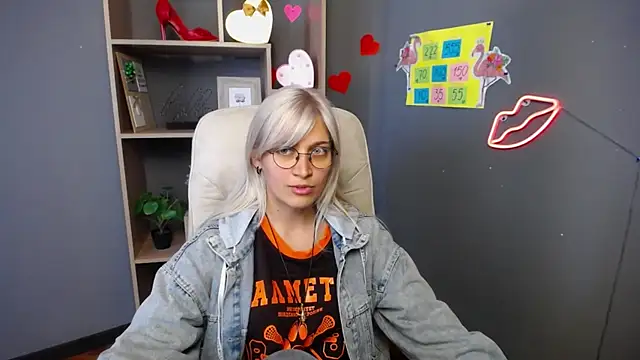 RubyDaviss online show from May 5, 2026, 12:08 pm