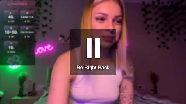 CandyRass online show from May 24, 2026, 9:53 am