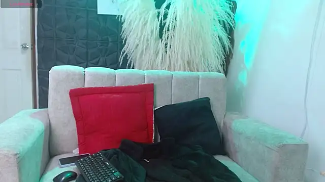 soofia 1609 online show from June 3, 2026, 8:57 pm