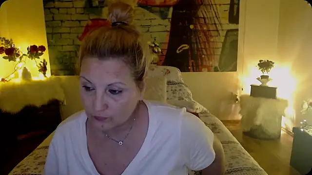 Divineblond online show from March 17, 2025, 11:13 pm