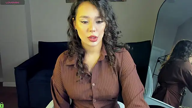 Elaine Smith online show from May 5, 2026, 9:34 am