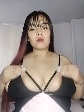 Snapshot of MiaKhaliFFa69 chatting on July 8, 2026, 1:34 pm MiaKhaliFFa69 online show from July 8, 2026, 1:34 pm