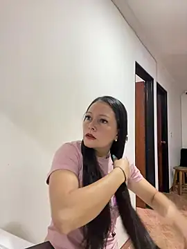SamiiContreras  online show from June 5, 2026, 11:16 am