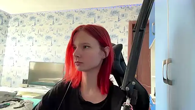Snapshot of PlumbicPart chatting on April 30, 2026, 6:09 am PlumbicPart online show from April 30, 2026, 6:09 am