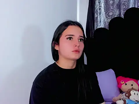 sofi-nyx online show from April 24, 2026, 2:19 pm