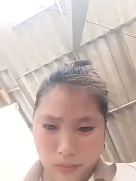 Baby-xinh online show from April 28, 2026, 2:27 am