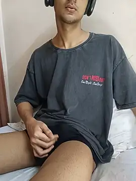 skinny raj online show from July 10, 2026, 8:09 pm