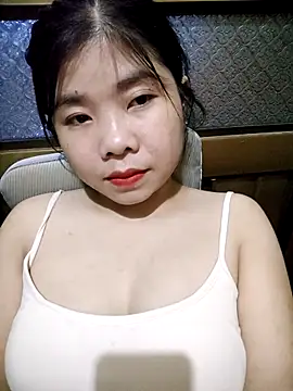 Ayti01 online show from June 2, 2026, 1:22 pm