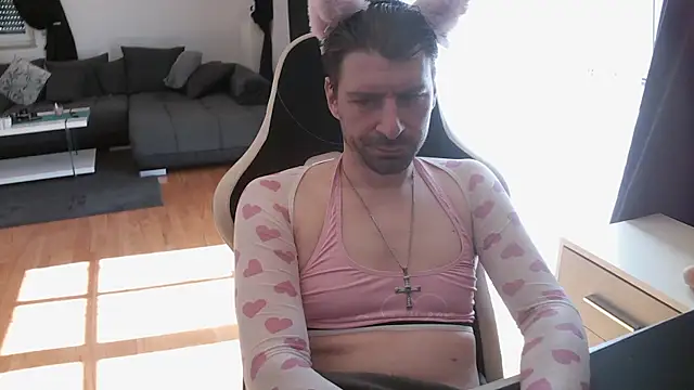 SklaveDominic1989 online show from April 24, 2026, 8:27 am