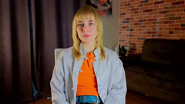 AstrixorLune online show from April 27, 2026, 7:28 am