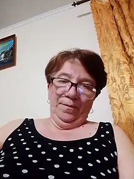 KetQueen101 online show from May 13, 2026, 6:59 pm