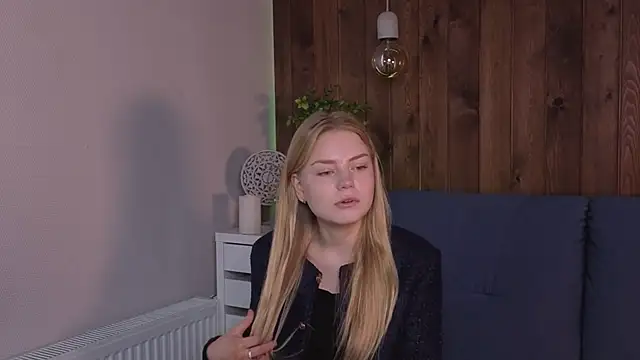 LavonaMadlem online show from May 17, 2026, 8:36 am