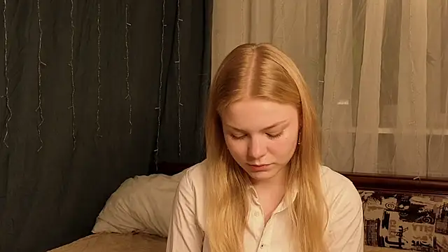 LavonaMadlem online show from May 22, 2026, 9:13 pm
