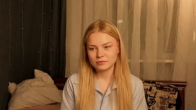 LavonaMadlem online show from May 24, 2026, 9:15 pm