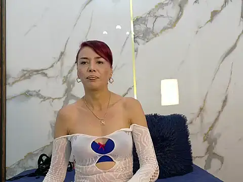 KarlaSmith   online show from May 25, 2026, 1:43 pm