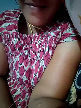 Snapshot of Tamil_Hot_HoneyBee chatting on August 5, 2026, 11:48 am Tamil Hot HoneyBee online show from August 5, 2026, 11:48 am