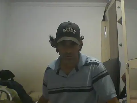 Snapshot of Leonildo2026 chatting on June 27, 2026, 11:33 pm Leonildo2026 online show from June 27, 2026, 11:33 pm