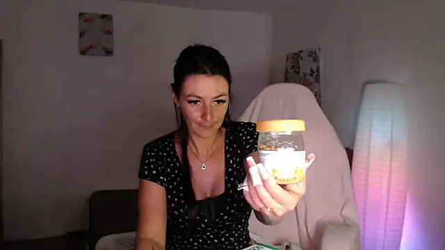 missydiorr10 online show from June 9, 2026, 9:43 am