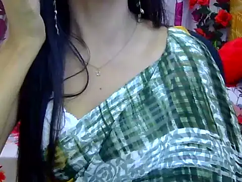 Alina Nur online show from July 25, 2026, 3:07 pm