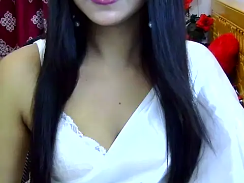 Alina Nur online show from July 11, 2026, 1:33 pm