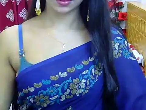 Alina Nur online show from July 19, 2026, 5:42 pm