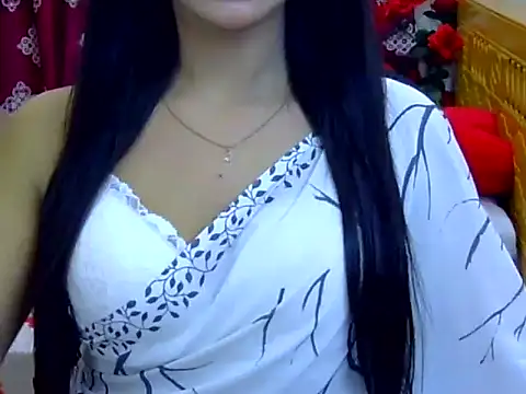 Alina Nur online show from July 24, 2026, 8:05 pm