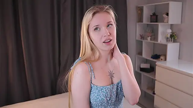 Sweet Love Lily online show from April 28, 2026, 6:34 pm