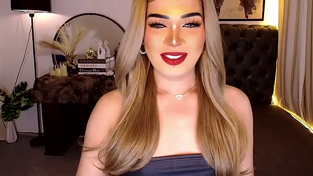Empress Candice online show from June 3, 2026, 2:33 pm