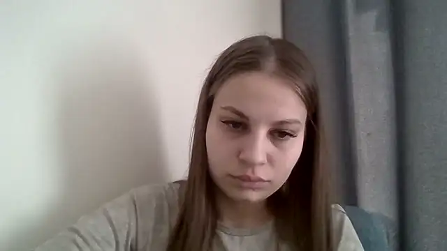  Linsyy ee  online show from May 19, 2026, 9:27 am