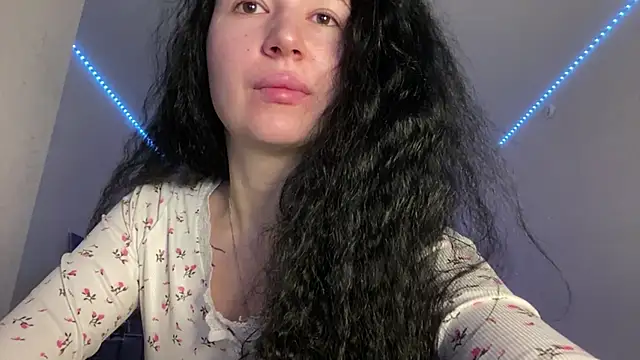 Snapshot of Necusharon chatting on May 26, 2026, 6:22 am Necusharon online show from May 26, 2026, 6:22 am